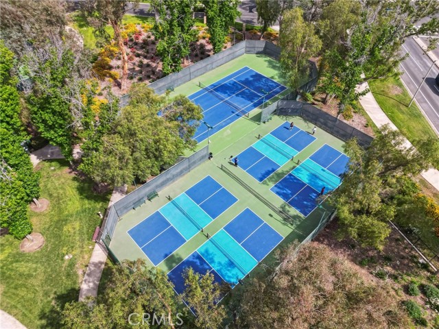 24805 Morning Mist Drive, Moreno Valley CA: https://media.crmls.org/medias/3d2e5bb4-aad0-477b-9083-d9d9e3f013d5.jpg