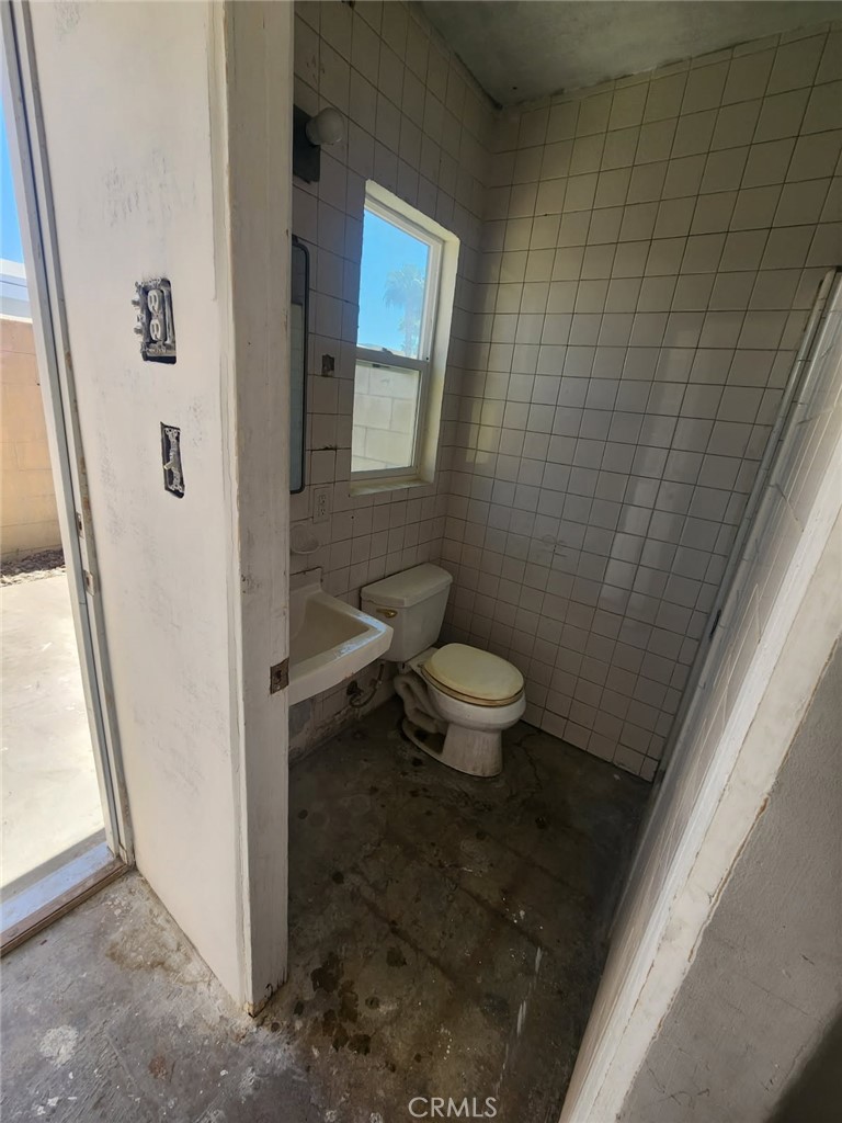 https://media.crmls.org/medias/3d2f4492-98b2-4929-a385-b37cd4dd8d10.jpg?preset=X-Large