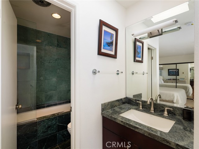 220 The Village, Redondo Beach, California 90277, 1 Bedroom Bedrooms, ,1 BathroomBathrooms,Residential,Sold,The Village,SB24153464