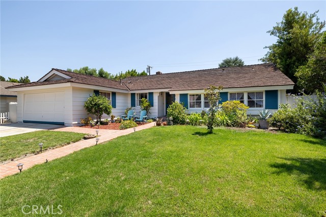 23856 Aetna Street, Woodland Hills CA: https://media.crmls.org/medias/3d2feae2-d19b-475d-9835-9defaa7782b8.jpg