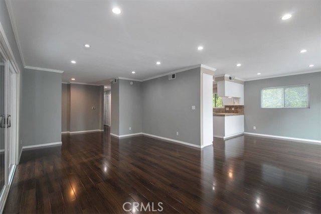 Detail Gallery Image 15 of 27 For 4867 Noble, Sherman Oaks,  CA 91403 - 3 Beds | 2 Baths