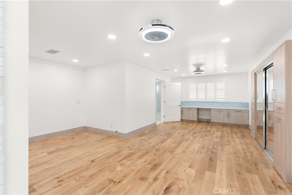 MLS #OC25246819 image #12