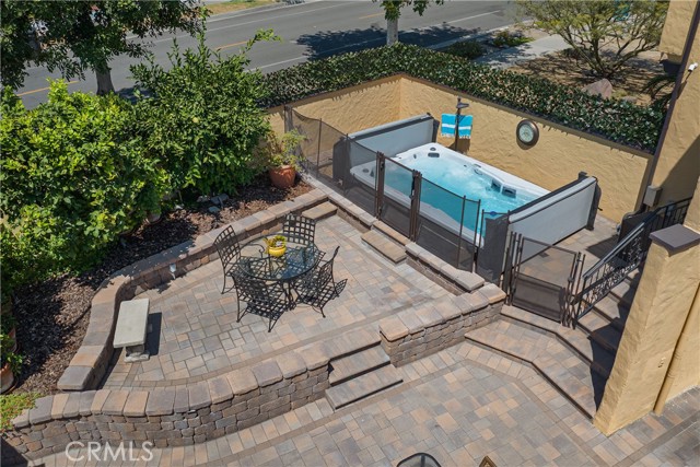 516 E Stocker Street, Glendale CA: https://media.crmls.org/medias/3d3106b6-4422-4284-a5ce-7043fb0b6d9a.jpg