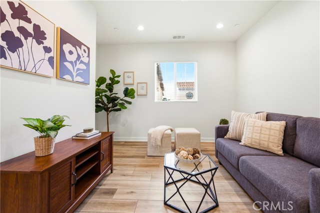 Image 33 of 58 For 1625 Range Road