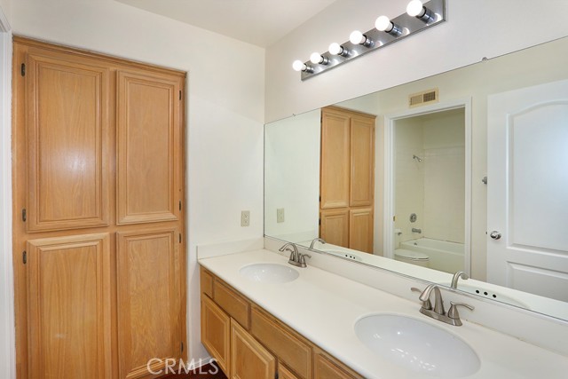 Image 29 of 50 For 961 Lone Pine