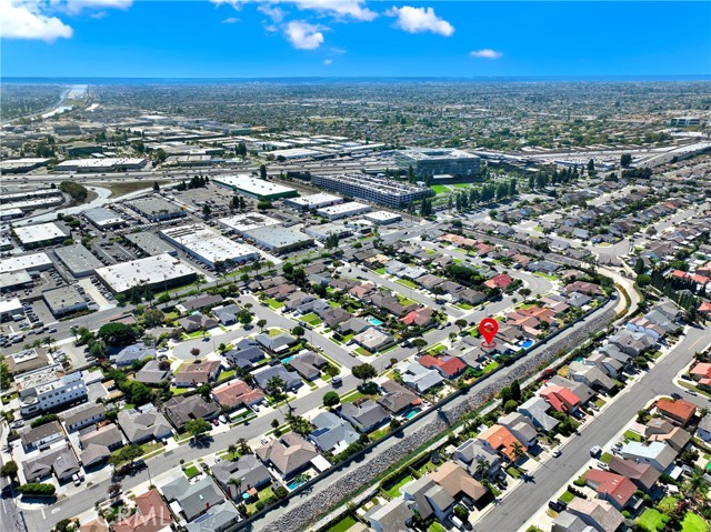 Detail Gallery Image 9 of 41 For 10859 Goldeneye Ave, Fountain Valley,  CA 92708 - 4 Beds | 2/1 Baths