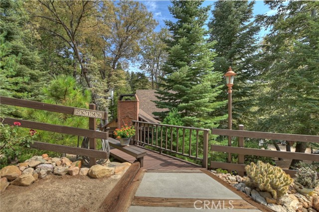 Detail Gallery Image 5 of 57 For 26146 Circle Dr, Lake Arrowhead,  CA 92352 - 3 Beds | 2 Baths