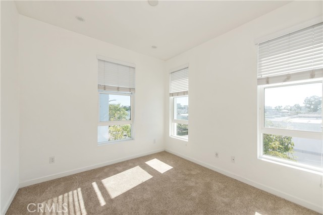 Detail Gallery Image 20 of 27 For 2236 Synergy, Irvine,  CA 92614 - 4 Beds | 3/1 Baths