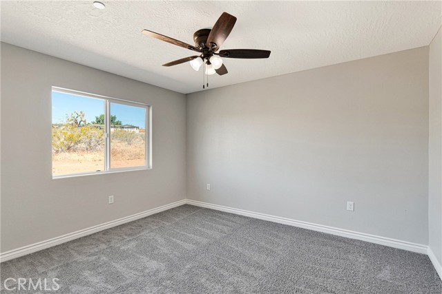 Detail Gallery Image 17 of 39 For 18702 Atlantic St, Hesperia,  CA 92345 - 4 Beds | 2/1 Baths