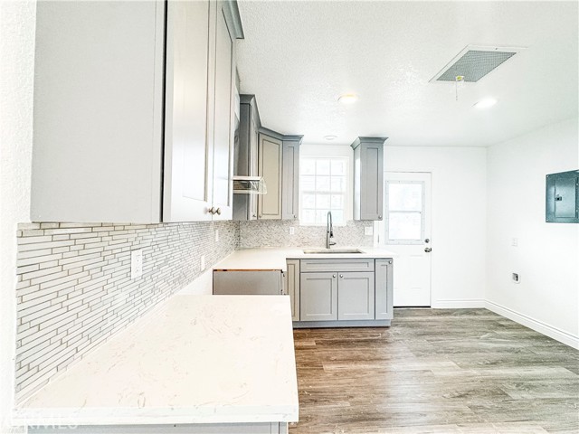 Detail Gallery Image 29 of 33 For 1420 Avenida Del Vista, Corona,  CA 92882 - 4 Beds | 3 Baths