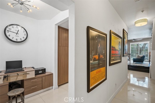 Detail Gallery Image 9 of 39 For 11445 Moorpark St #5,  Studio City,  CA 91602 - 2 Beds | 2/1 Baths