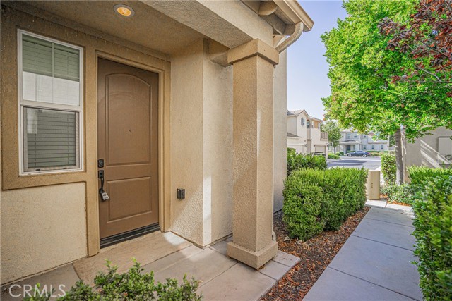 Detail Gallery Image 11 of 49 For 14586 Rochester Ave, Chino,  CA 91710 - 3 Beds | 2/1 Baths