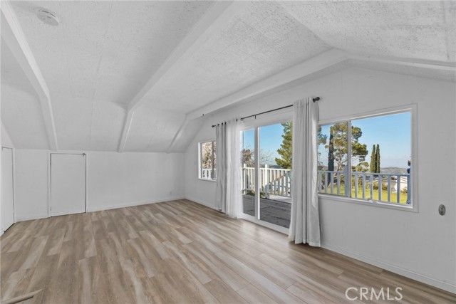 Detail Gallery Image 6 of 40 For 10459 Haines Canyon Ave, Tujunga,  CA 91042 - 4 Beds | 2 Baths