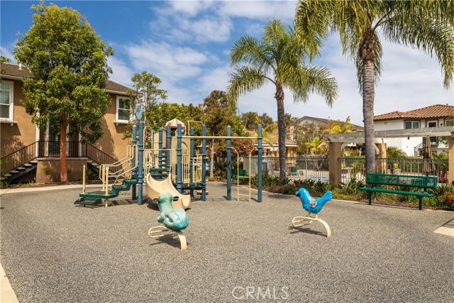 2889 Plaza Del Amo, Torrance CA: https://media.crmls.org/medias/3d35758b-adde-4798-af10-49842478838e.jpg