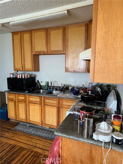 Detail Gallery Image 6 of 13 For 2123 High, Oakland,  CA 94601 - 4 Beds | 2 Baths