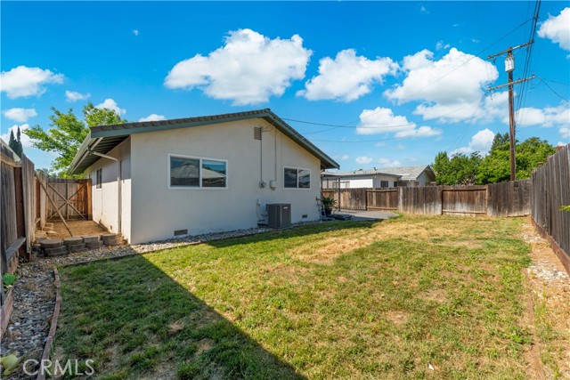 Image 32 of 34 For 273 Solano  