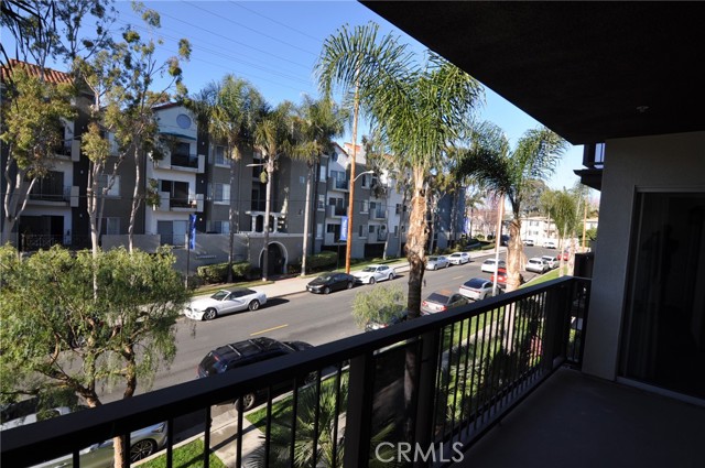 Detail Gallery Image 19 of 27 For 7100 Alvern St #312,  Los Angeles,  CA 90045 - 2 Beds | 2 Baths