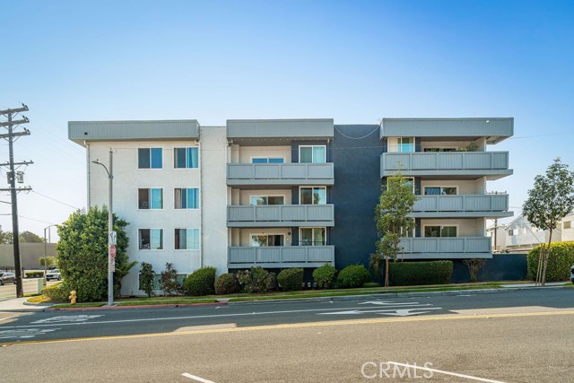 1321 Beryl Street, Redondo Beach CA: https://media.crmls.org/medias/3d362c20-d3ec-4365-ae7f-d5a16335ea5f.jpg