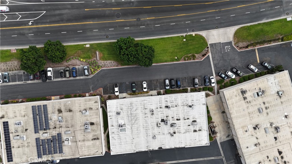 MLS #OC25252957 image #40