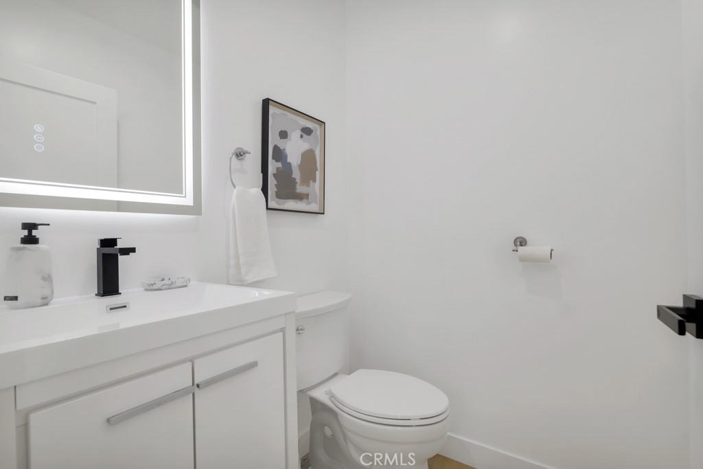 https://media.crmls.org/medias/3d37b8ae-54a2-40df-bccd-3abfdc619b02.jpg?preset=X-Large