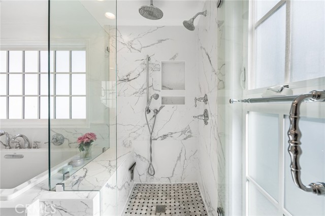 Detail Gallery Image 29 of 44 For 1851 Tamerlane Dr, Glendale,  CA 91208 - 4 Beds | 3 Baths