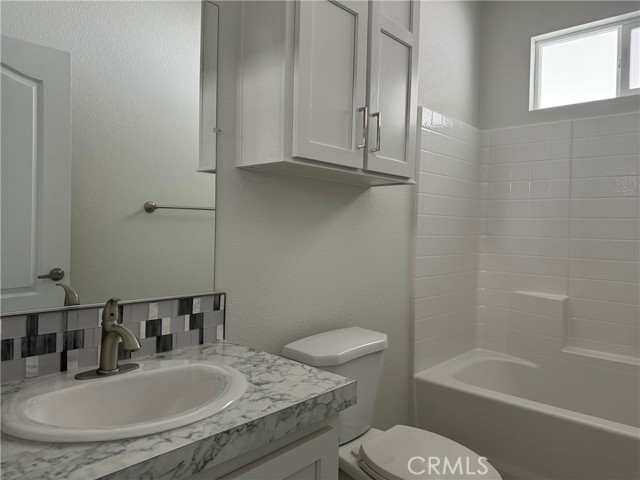 Detail Gallery Image 20 of 20 For 320 N Park Vista St #103,  Anaheim,  CA 92806 - 3 Beds | 2 Baths