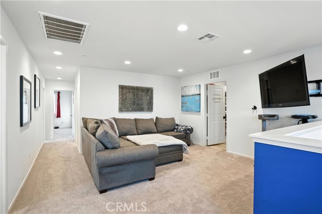 Detail Gallery Image 26 of 75 For 11715 Periwinkle Pl, Jurupa Valley,  CA 91752 - 6 Beds | 4/1 Baths