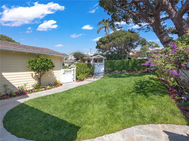 3509 Poinsettia Avenue, Manhattan Beach, California 90266, 4 Bedrooms Bedrooms, ,2 BathroomsBathrooms,Residential,Sold,Poinsettia,SB21155019