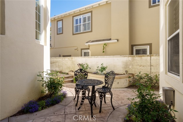 6471 Frampton Circle, Huntington Beach CA: https://media.crmls.org/medias/3d3afec1-0315-4f6c-a506-a46889b78acd.jpg