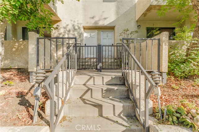 Detail Gallery Image 30 of 42 For 15045 Nordhoff St #109,  North Hills,  CA 91343 - 2 Beds | 2/1 Baths