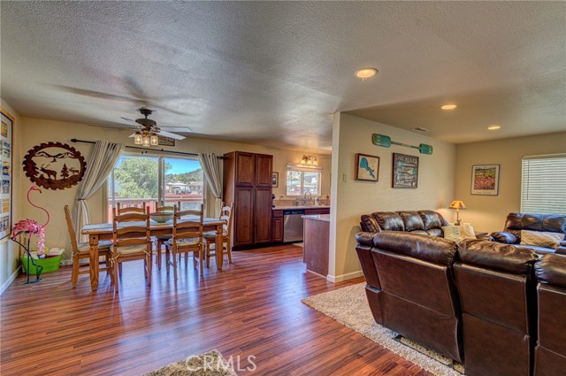 Detail Gallery Image 11 of 39 For 695 Bass Ln, Clearlake Oaks,  CA 95423 - 3 Beds | 2 Baths