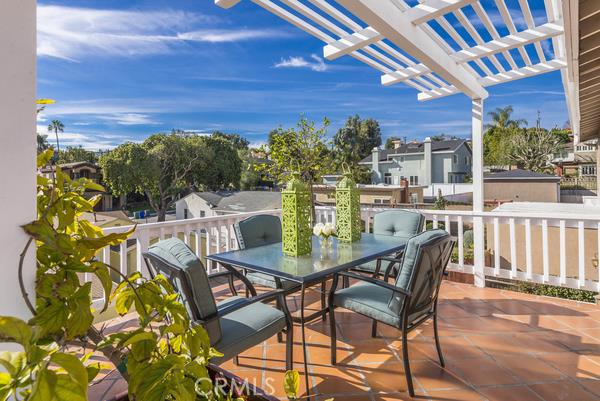 1540 2nd Street, Manhattan Beach, California 90266, 4 Bedrooms Bedrooms, ,3 BathroomsBathrooms,Residential,Sold,2nd,SB15015200