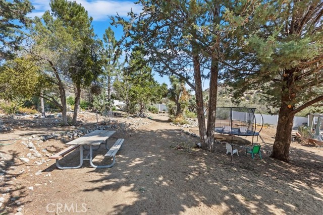 1946 Desert Front Road, Wrightwood CA: https://media.crmls.org/medias/3d3ba26c-4251-4831-9010-5f310313181a.jpg