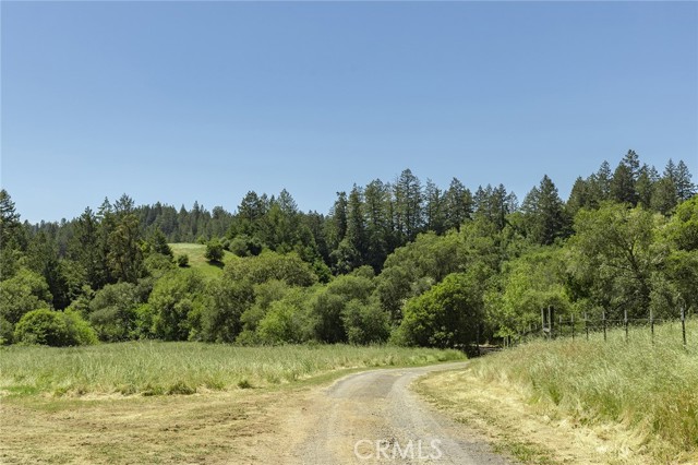 12760 Green Valley Road, Sebastopol CA: https://media.crmls.org/medias/3d3bede7-963f-4dee-bc84-4bc9b7f01fd5.jpg