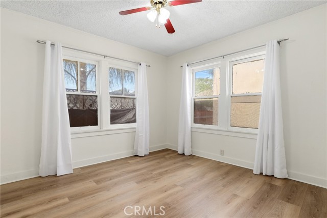 Detail Gallery Image 14 of 27 For 1159 W 54th St, Los Angeles,  CA 90037 - – Beds | – Baths