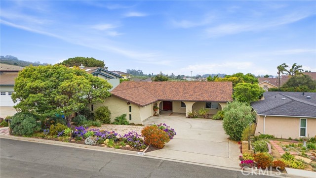 Detail Gallery Image 4 of 42 For 2565 Bay Vista Ln, Los Osos,  CA 93402 - 3 Beds | 2 Baths