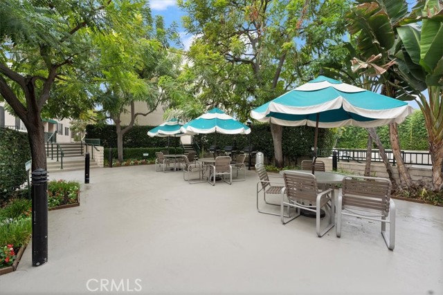 Detail Gallery Image 18 of 21 For 4501 Cedros Ave #243,  Sherman Oaks,  CA 91403 - 2 Beds | 2 Baths