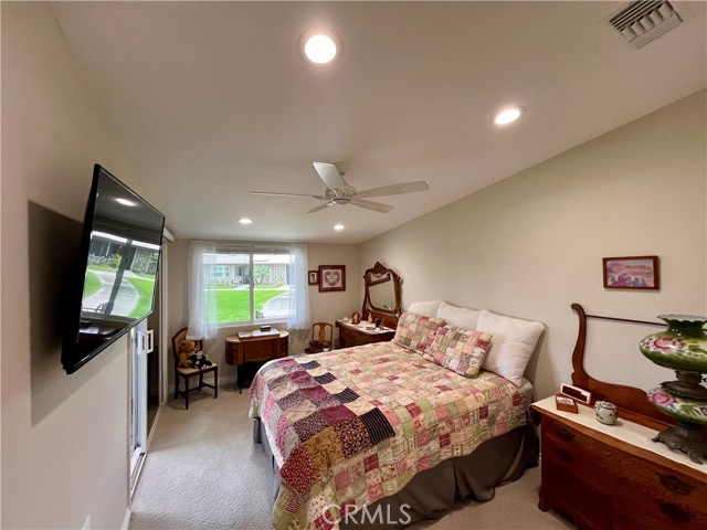 13261 Southport Ln., M8-184I, Seal Beach CA: https://media.crmls.org/medias/3d3e0a52-fd04-4786-893d-914aa3e299c8.jpg