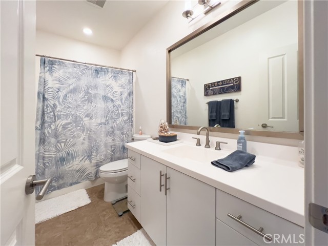 Detail Gallery Image 14 of 28 For 16 Fenix St, Rancho Mission Viejo,  CA 92694 - 3 Beds | 2/1 Baths