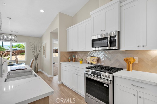 Detail Gallery Image 21 of 63 For 18525 Seaforth, Hesperia,  CA 92345 - 4 Beds | 2/1 Baths