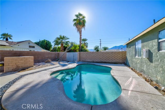 Detail Gallery Image 1 of 18 For 514 E Calle Roca #C,  Palm Springs,  CA 92264 - 2 Beds | 1 Baths