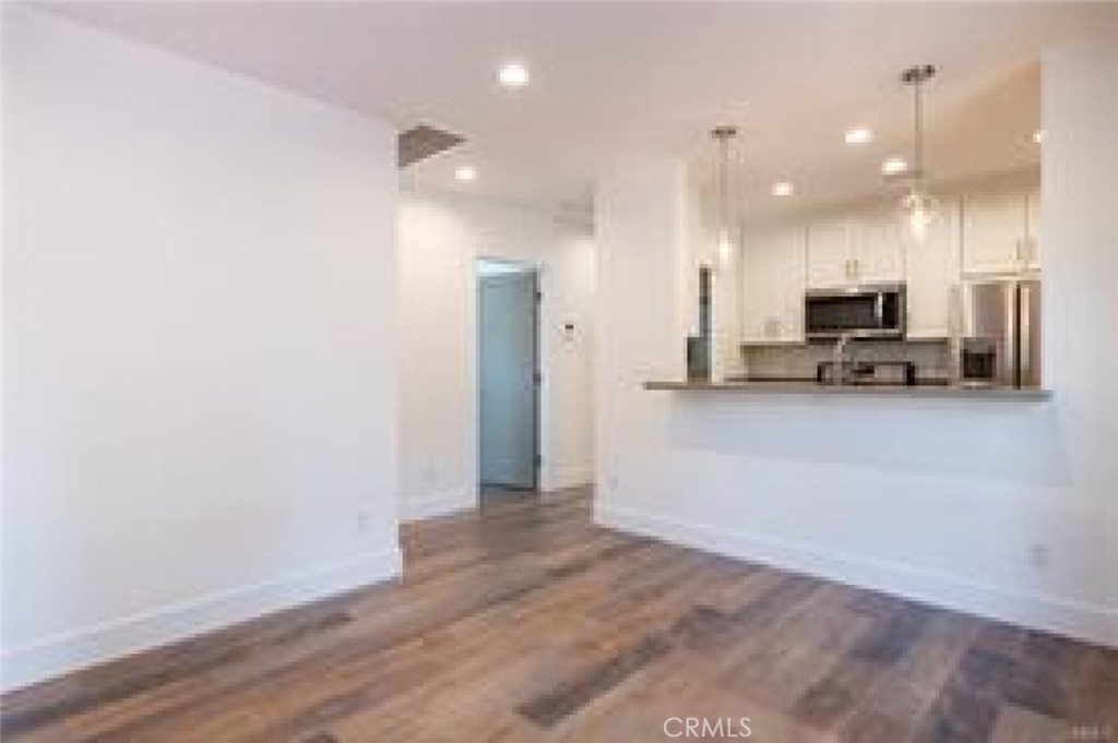 233 N Sparks StreetBurbank img 57