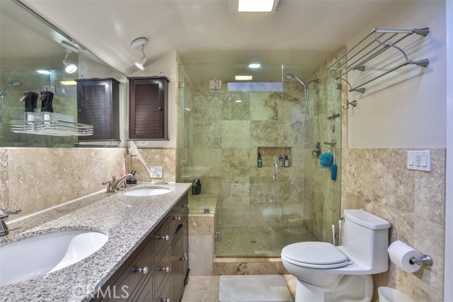 307 W 11th Street, Azusa CA: https://media.crmls.org/medias/3d416950-fef3-4430-a75e-2f2d9a0c9a55.jpg