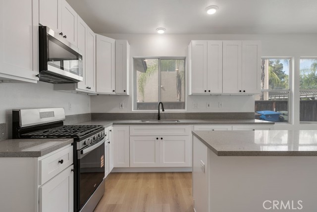 Detail Gallery Image 18 of 56 For 19068 Clover, Riverside,  CA 92508 - 4 Beds | 2/1 Baths