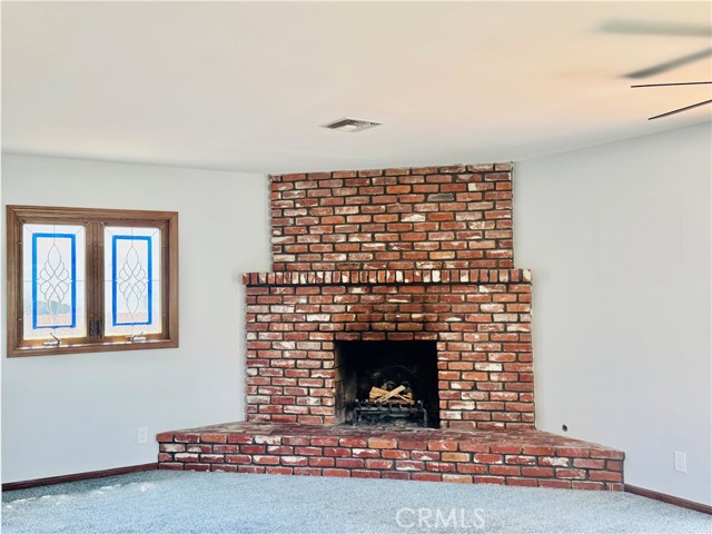 Image 18 of 26 For 6149 Whitewood Ave