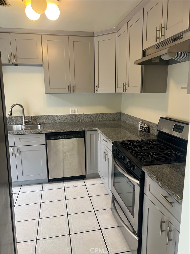 MLS #SR25262312 image #5