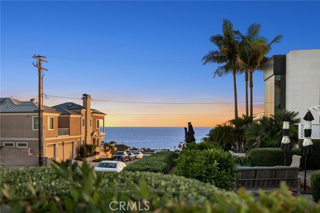 Detail Gallery Image 43 of 48 For 215 Marigold Ave, Corona Del Mar,  CA 92625 - 6 Beds | 6/1 Baths