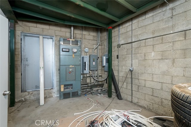 Image 12 of 13 For 11245 Vinedale Street