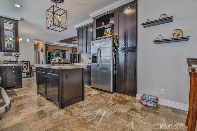 Detail Gallery Image 11 of 39 For 3595 Santa Fe Avenue, #302, Long Beach,  CA 90810 - 3 Beds | 2 Baths