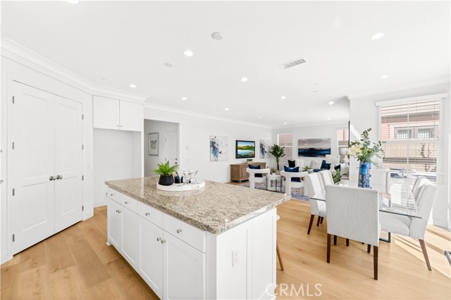 112 Velvet Leaf, Irvine CA: https://media.crmls.org/medias/3d46f555-3fdb-4f8c-8748-13f02e02af1b.jpg